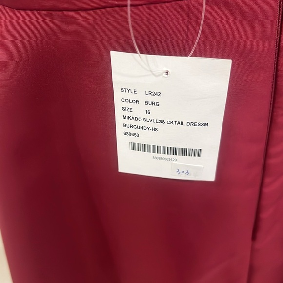 NWT SAMPLE SALE Lela Rose LR242 size 16 Burgundy Mikado PRISTINE - Picture 4 of 7